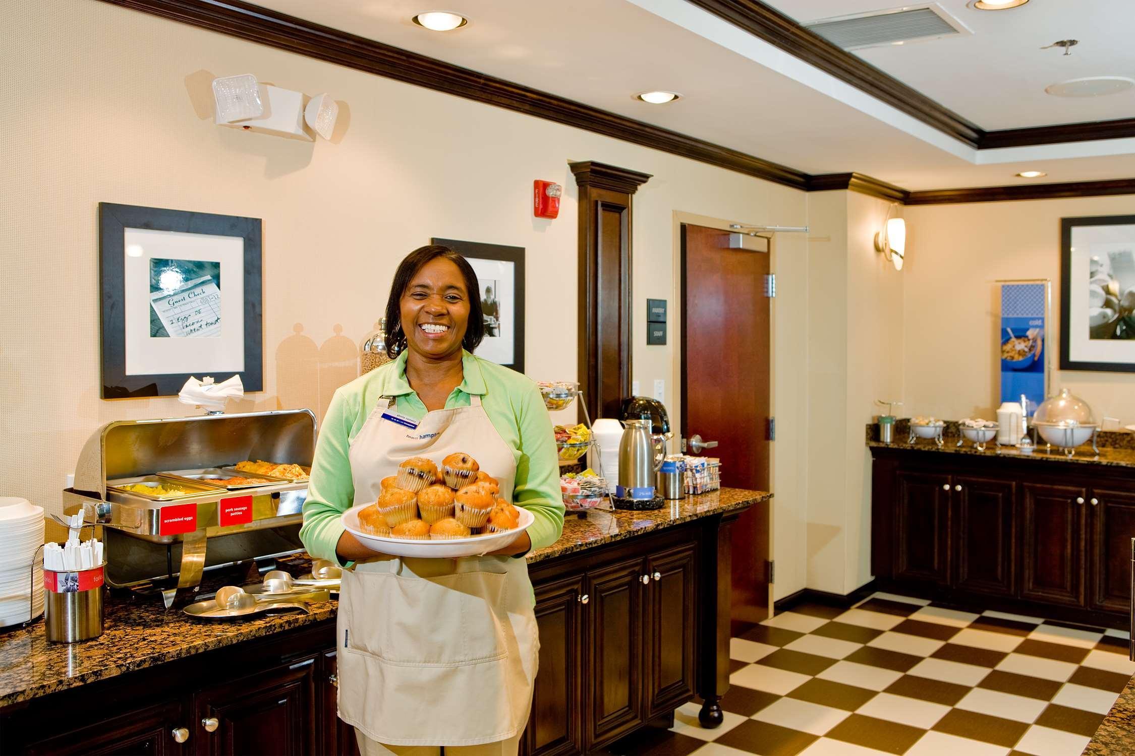 Hampton Inn & Suites Phenix City- Columbus Area Restaurant photo
